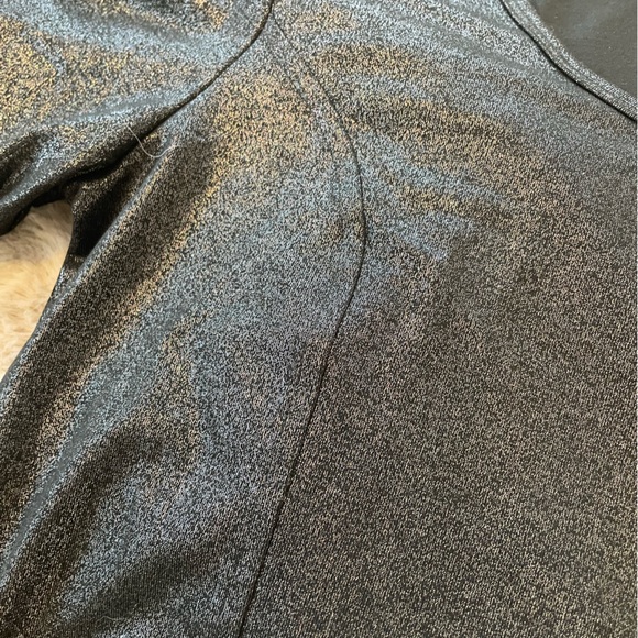 GAPFit shirt - Picture 4 of 7